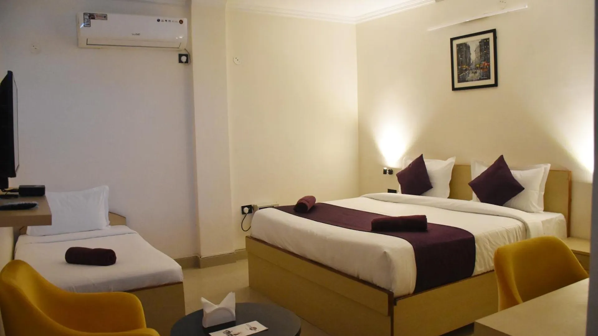 Date Palm Hotel Gurgaon