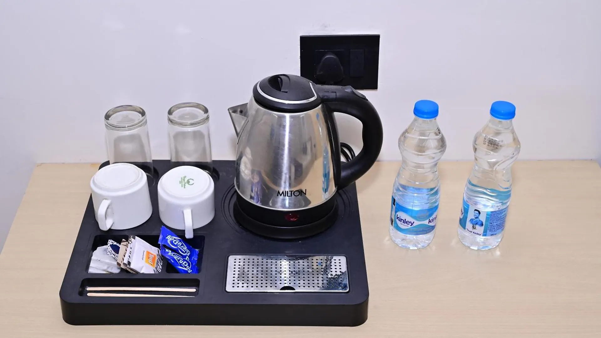 Date Palm Hotel Gurgaon