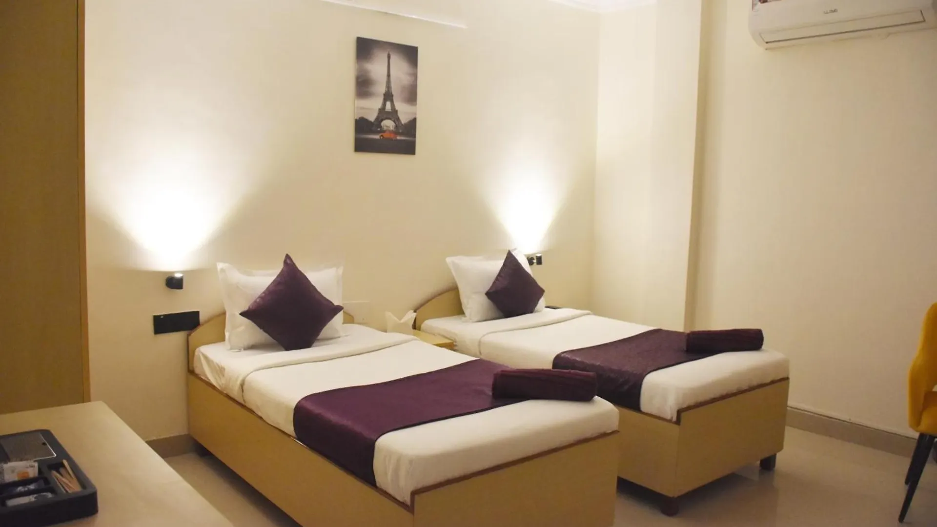 Date Palm Hotel Gurgaon